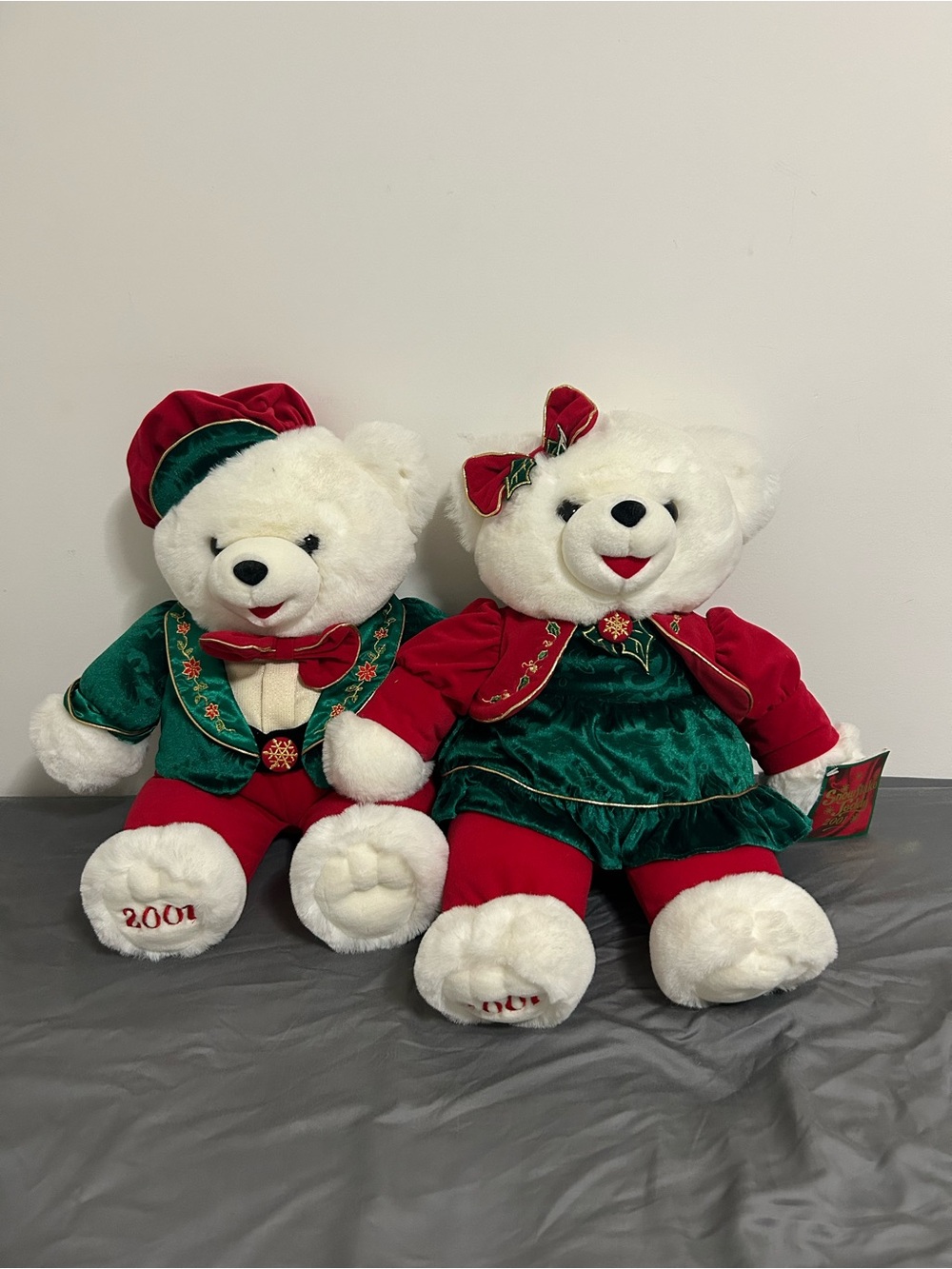 Snowflake Teddy Set of 2 Christmas Plush Bears Mr. & Mrs. Vintage